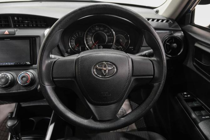 Toyota Corolla XI (E160 E170) Рестайлинг 2 с пробегом 2019 года, цена 1 499 000 рублей, 119600 км, универсал, Автокод Объявления