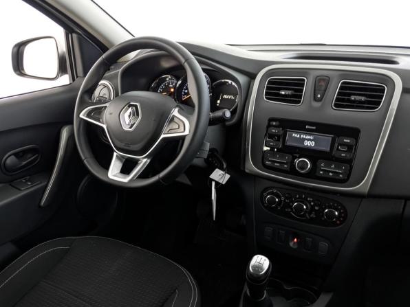 Renault Logan II Рестайлинг с пробегом 2022 года, цена 1 250 000 рублей, 26232 км, седан, Автокод Объявления