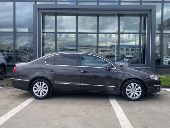 Volkswagen Passat B6 с пробегом 2009 года, цена 649 000 рублей, 245535 км, седан, Автокод Объявления