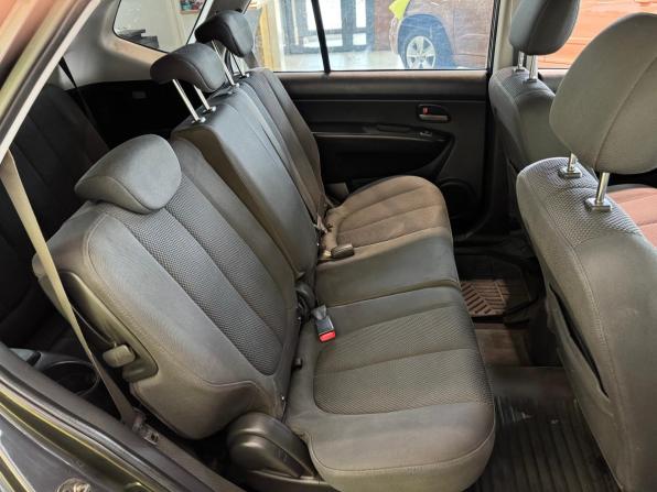 Kia Carens II (UN) с пробегом 2007 года, цена 596 000 рублей, 208007 км, минивэн, Автокод Объявления