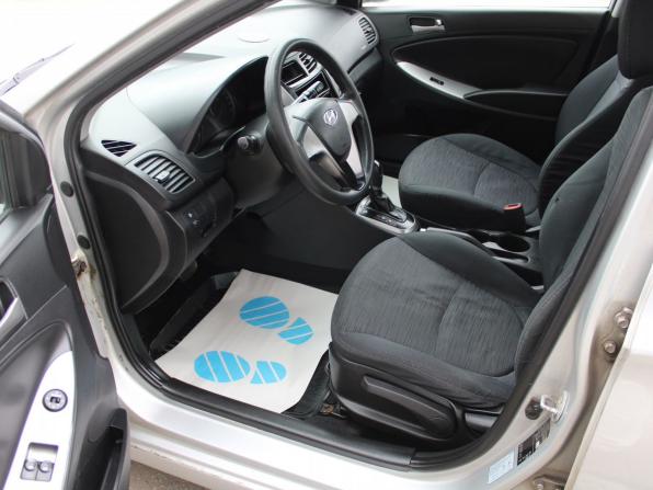 Hyundai Solaris I Рестайлинг с пробегом 2015 года, цена 652 080 рублей, 162085 км, седан, Автокод Объявления