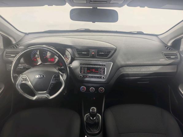 Kia Rio III Рестайлинг с пробегом 2017 года, цена 999 000 рублей, 131212 км, седан, Автокод Объявления