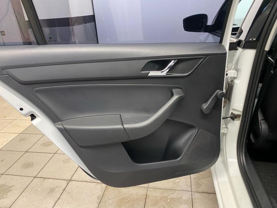 Skoda Rapid I Санкт-Петербург  - изображение 17