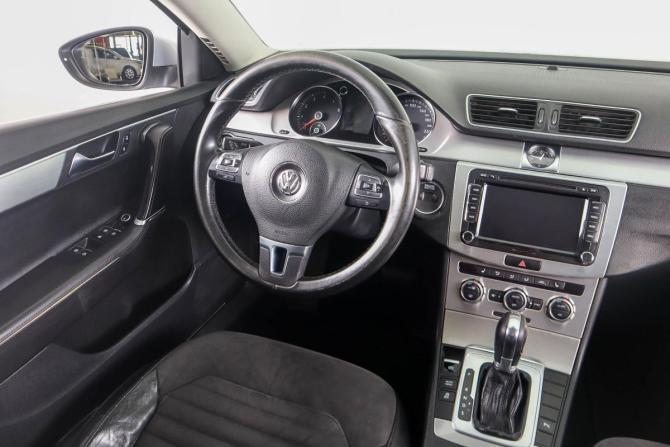 Volkswagen Passat B7 с пробегом 2012 года, цена 929 000 рублей, 238500 км, седан, Автокод Объявления