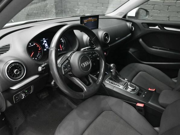 Audi A3 III (8V) Рестайлинг с пробегом 2019 года, цена 1 970 000 рублей, 134023 км, седан, Автокод Объявления