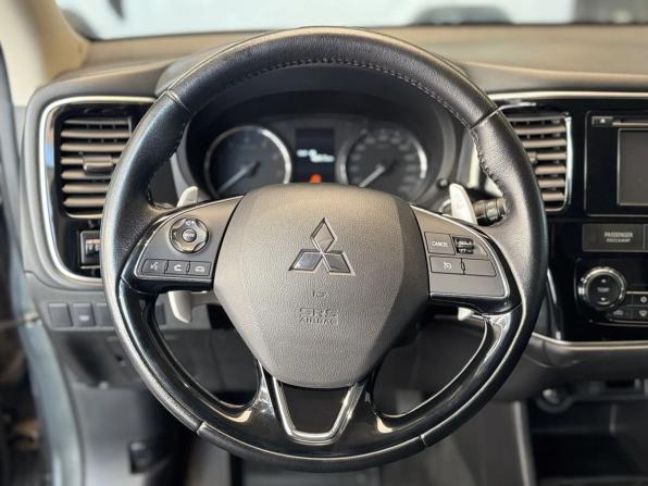 Mitsubishi Outlander III Рестайлинг 2 с пробегом 2016 года, цена 2 199 000 рублей, 64000 км, внедорожник, Автокод Объявления