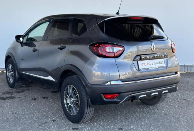 Renault Kaptur I с пробегом 2017 года, цена 1 350 000 рублей, 73858 км, внедорожник, Автокод Объявления