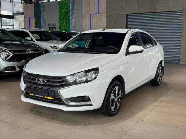 Lada (ВАЗ) Vesta I с пробегом 2018 года, цена 940 000 рублей, 112000 км, седан, Автокод Объявления