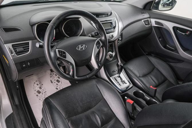 Hyundai Avante V с пробегом 2011 года, цена 949 000 рублей, 181000 км, седан, Автокод Объявления