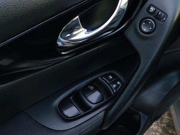 Nissan Qashqai II с пробегом 2015 года, цена 1 195 000 рублей, 234517 км, внедорожник, Автокод Объявления