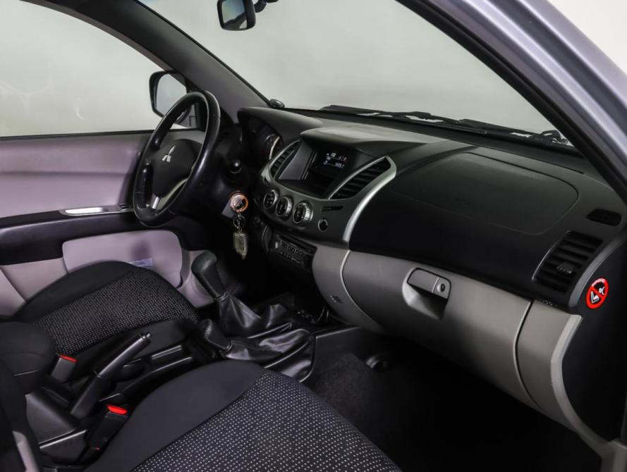 Mitsubishi L200 IV Москва  - изображение 10