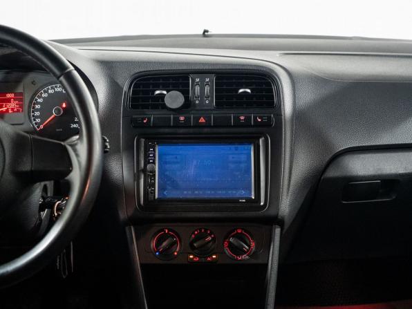 Volkswagen Polo V с пробегом 2012 года, цена 700 000 рублей, 212085 км, седан, Автокод Объявления