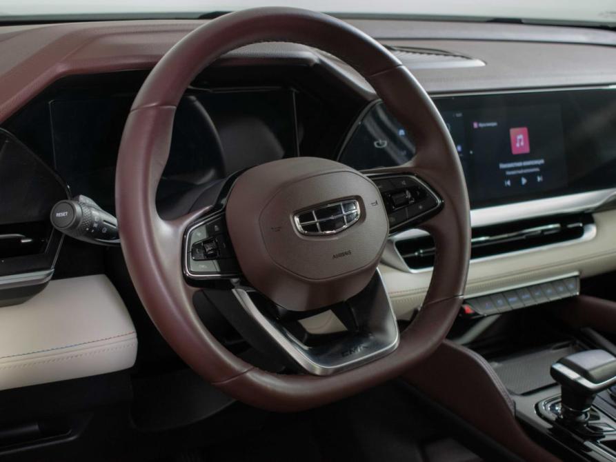 Geely Monjaro I Москва  - изображение 17