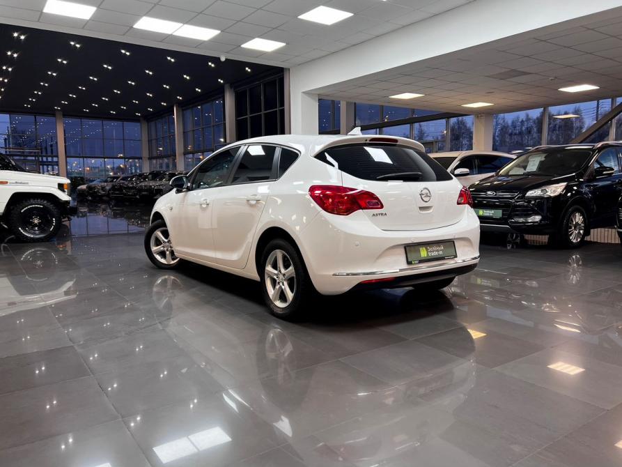 Opel Astra J Рестайлинг Тверь  - изображение 6