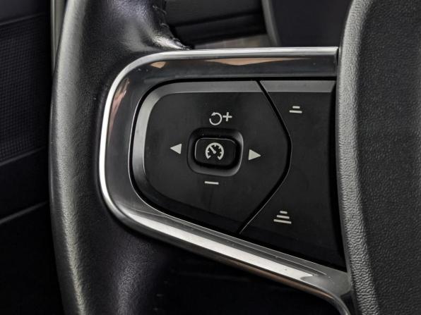 Volvo XC40 I с пробегом 2018 года, цена 2 445 000 рублей, 176314 км, внедорожник, Автокод Объявления
