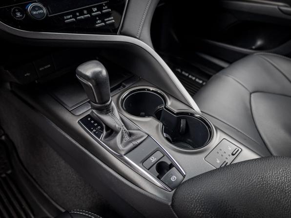 Toyota Camry VIII (XV70) Рестайлинг с пробегом 2021 года, цена 3 208 983 рубля, 50400 км, седан, Автокод Объявления