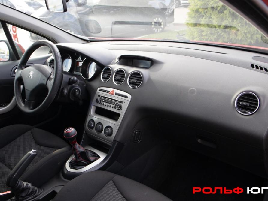Peugeot 308 I Москва  - изображение 7