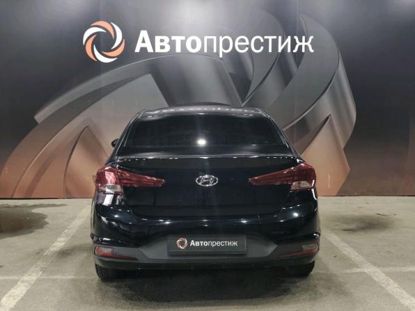 Hyundai Elantra VI (AD) Рестайлинг с пробегом 2018 года, цена 1 250 000 рублей, 170946 км, седан, Автокод Объявления