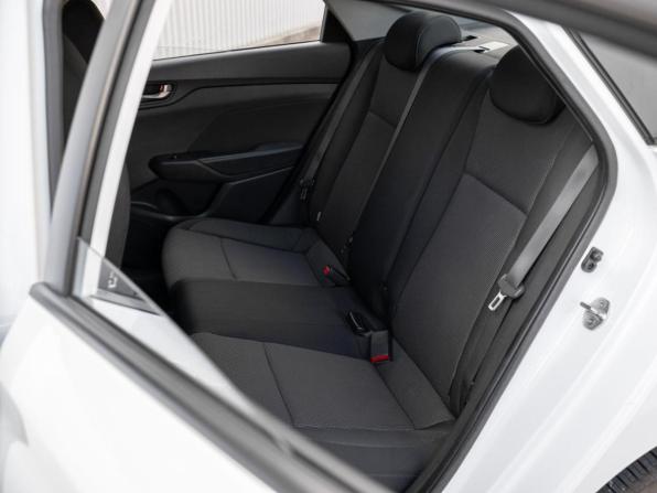 Hyundai Solaris II с пробегом 2017 года, цена 1 249 000 рублей, 211280 км, седан, Автокод Объявления