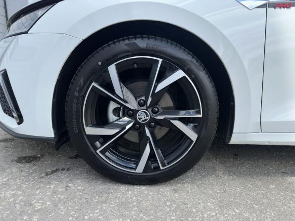 Skoda Octavia IV (A8) с пробегом 2023 года, цена 2 920 000 рублей, 39805 км, лифтбек, Автокод Объявления