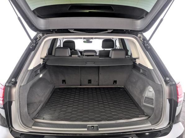 Volkswagen Touareg III с пробегом 2019 года, цена 5 205 000 рублей, 37555 км, внедорожник, Автокод Объявления