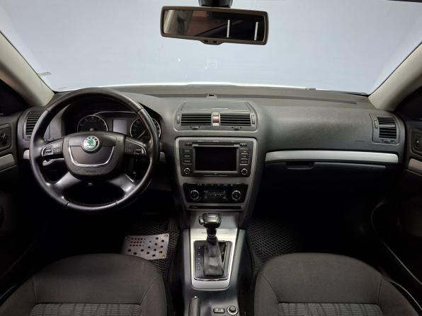 Skoda Octavia II (A5) Рестайлинг с пробегом 2011 года, цена 599 000 рублей, 315731 км, лифтбек, Автокод Объявления