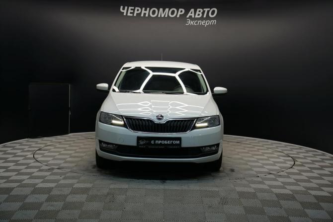 Skoda Rapid I Рестайлинг с пробегом 2018 года, цена 1 640 000 рублей, 98000 км, лифтбек, Автокод Объявления
