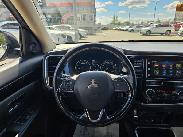 Mitsubishi Outlander III Рестайлинг 3 с пробегом 2019 года, цена 2 099 000 рублей, 185142 км, внедорожник, Автокод Объявления