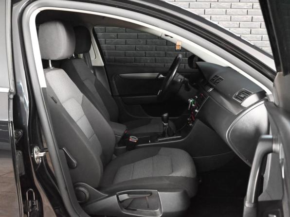 Volkswagen Passat B7 с пробегом 2011 года, цена 1 050 000 рублей, 169407 км, седан, Автокод Объявления