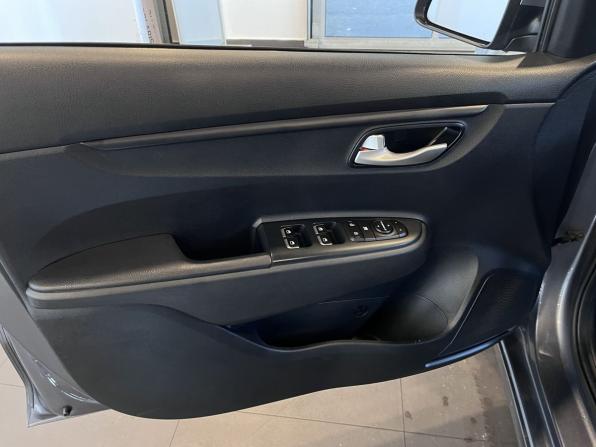 Kia Rio IV с пробегом 2019 года, цена 1 547 000 рублей, 119308 км, седан, Автокод Объявления