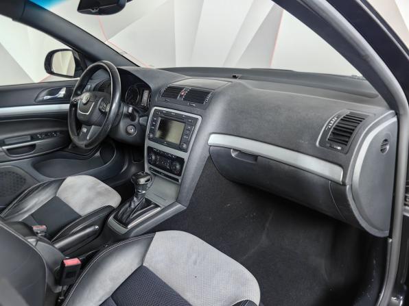 Skoda Octavia RS II Рестайлинг с пробегом 2010 года, цена 1 319 000 рублей, 164387 км, лифтбек, Автокод Объявления