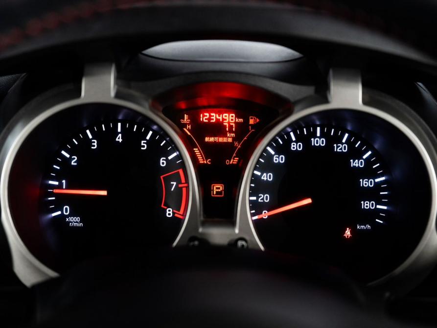 Nissan Juke I Рестайлинг Иркутск  - изображение 10