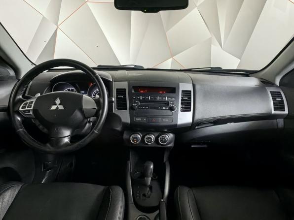 Mitsubishi Outlander II Рестайлинг с пробегом 2011 года, цена 919 000 рублей, 220917 км, внедорожник, Автокод Объявления