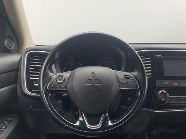 Mitsubishi Outlander III Рестайлинг 2 с пробегом 2016 года, цена 1 649 000 рублей, 117085 км, внедорожник, Автокод Объявления