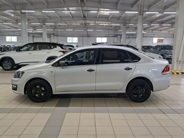 Volkswagen Polo V Рестайлинг с пробегом 2017 года, цена 1 150 000 рублей, 108000 км, седан, Автокод Объявления
