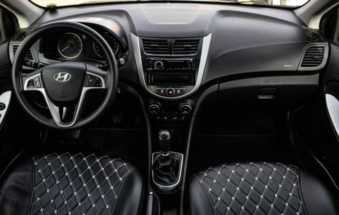 Hyundai Solaris I Рестайлинг с пробегом 2016 года, цена 899 000 рублей, 92596 км, седан, Автокод Объявления