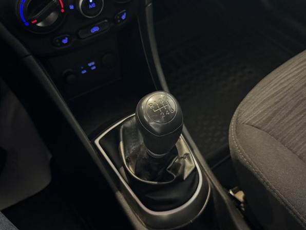 Hyundai Solaris I Рестайлинг с пробегом 2015 года, цена 850 000 рублей, 144645 км, седан, Автокод Объявления