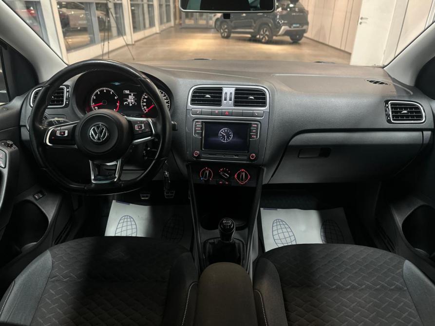 Volkswagen Polo V Рестайлинг Санкт-Петербург  - изображение 27