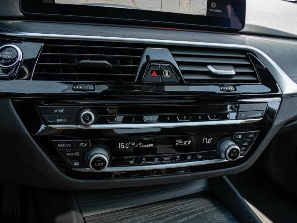BMW 5 серии VII (G30/G31/G38) Рестайлинг с пробегом 2020 года, цена 4 200 000 рублей, 109620 км, седан, Автокод Объявления