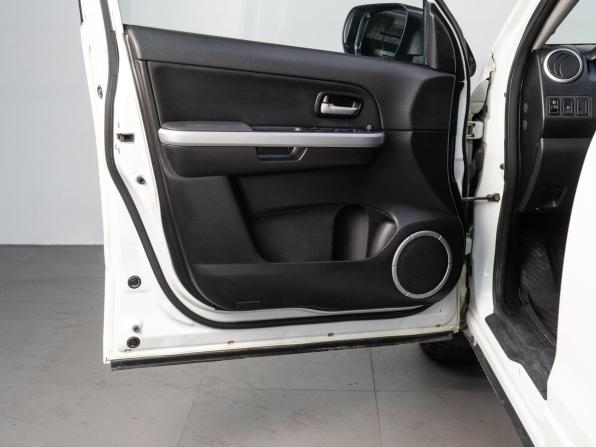 Suzuki Grand Vitara II Рестайлинг с пробегом 2012 года, цена 1 200 000 рублей, 199243 км, внедорожник, Автокод Объявления