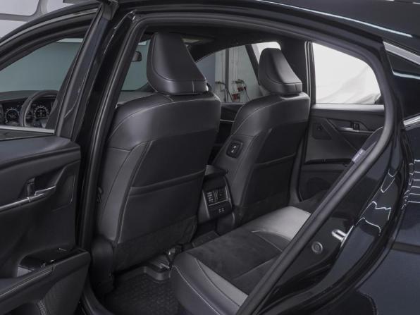 Toyota Camry IX (XV80) China Market Рестайлинг с пробегом 2026 года, цена 4 199 000 рублей, 9155 км, седан, Автокод Объявления