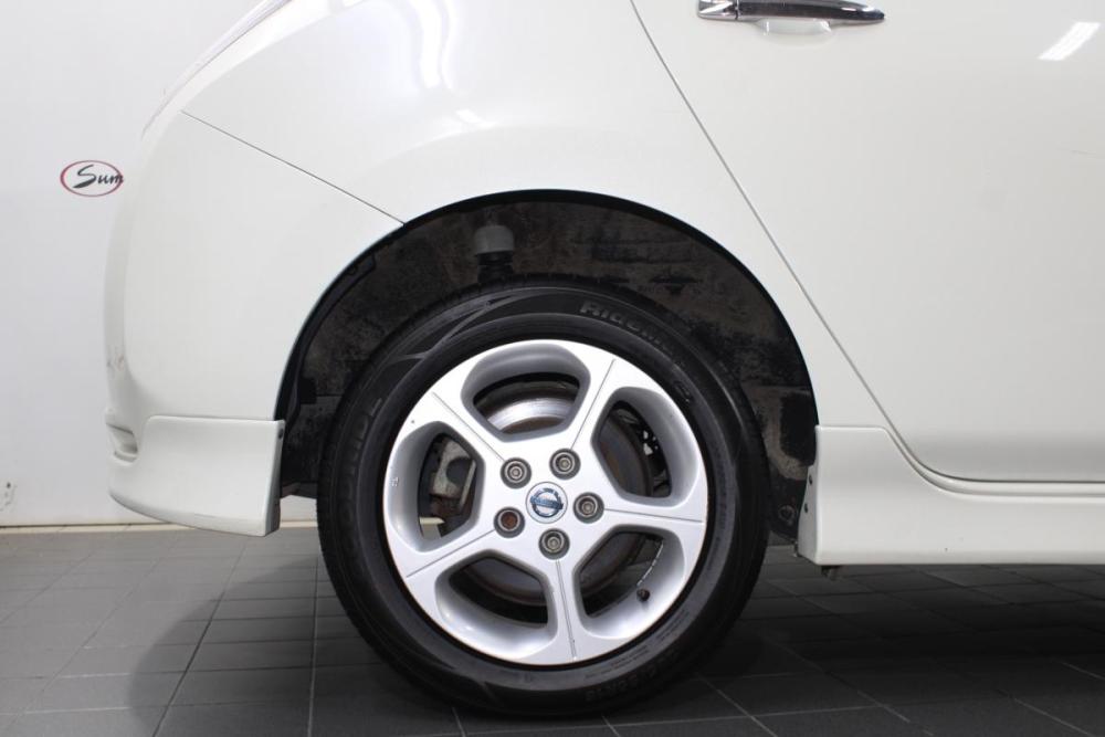 Nissan Leaf I (ZE0/AZE0) Владивосток  - изображение 9