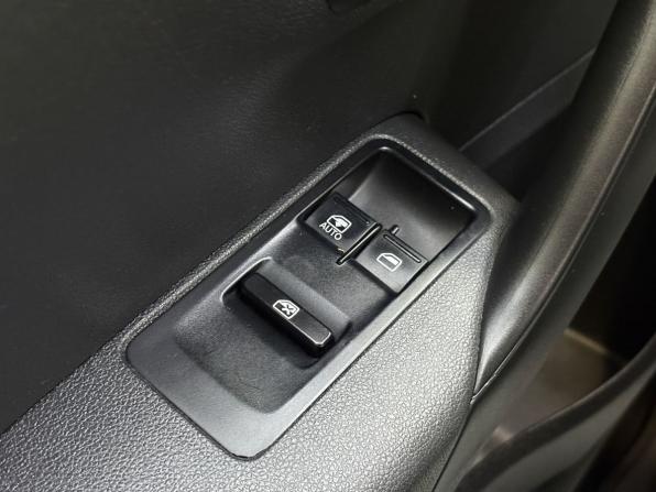 Volkswagen Polo V с пробегом 2015 года, цена 965 000 рублей, 137102 км, седан, Автокод Объявления