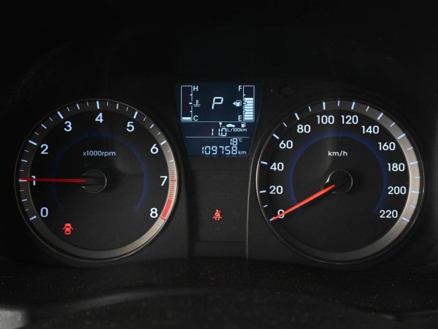 Hyundai Solaris I Рестайлинг Ростов-на-Дону  - изображение 14