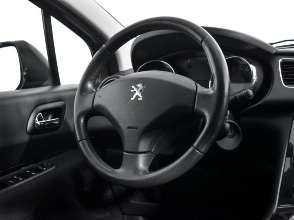 Peugeot 3008 I Рестайлинг с пробегом 2014 года, цена 890 000 рублей, 208000 км, внедорожник, Автокод Объявления