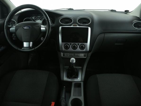 Ford Focus II Рестайлинг с пробегом 2011 года, цена 499 000 рублей, 170800 км, хэтчбек, Автокод Объявления