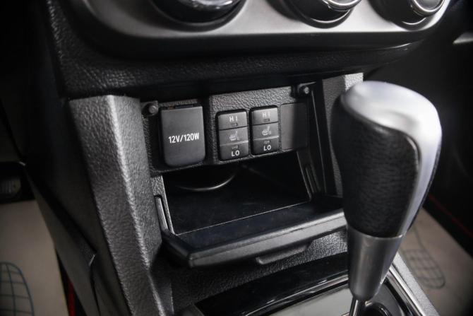 Toyota Corolla XI (E160 E170 E180) с пробегом 2014 года, цена 1 119 000 рублей, 186000 км, седан, Автокод Объявления