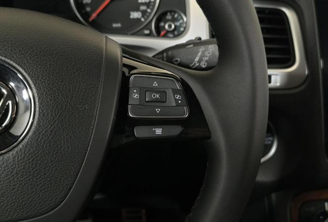 Volkswagen Touareg II с пробегом 2011 года, цена 1 430 000 рублей, 280495 км, внедорожник, Автокод Объявления