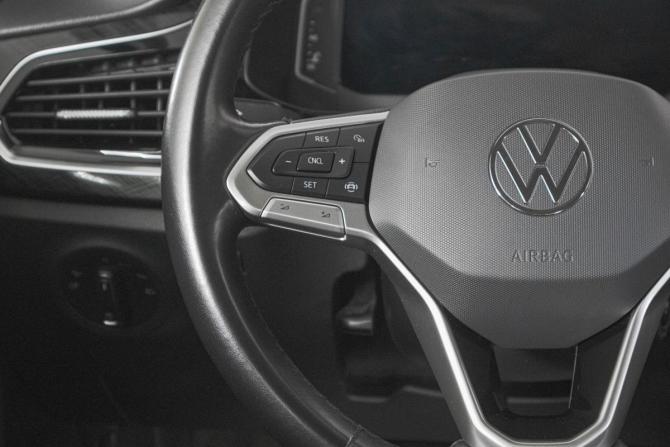 Volkswagen Polo VI с пробегом 2021 года, цена 2 049 000 рублей, 55300 км, лифтбек, Автокод Объявления
