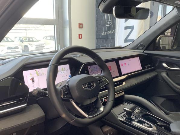 Geely Monjaro I с пробегом 2024 года, цена 3 770 000 рублей, 10000 км, внедорожник, Автокод Объявления